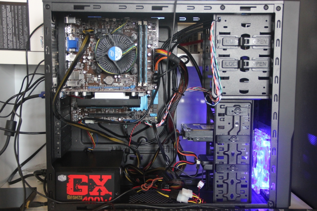 Computer build. Internal в компьютере. Arc2 компьютер. Old Gaming PC.